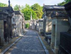 Pere Lachaise, aisle of tombs